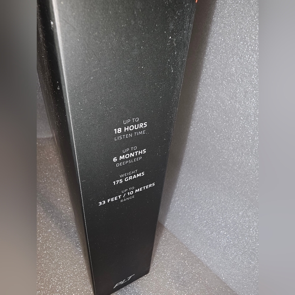 Plantronics BackBeat GO 600 Over-Ear Wireless Bluetooth Headset - Black - Picture 3 of 4